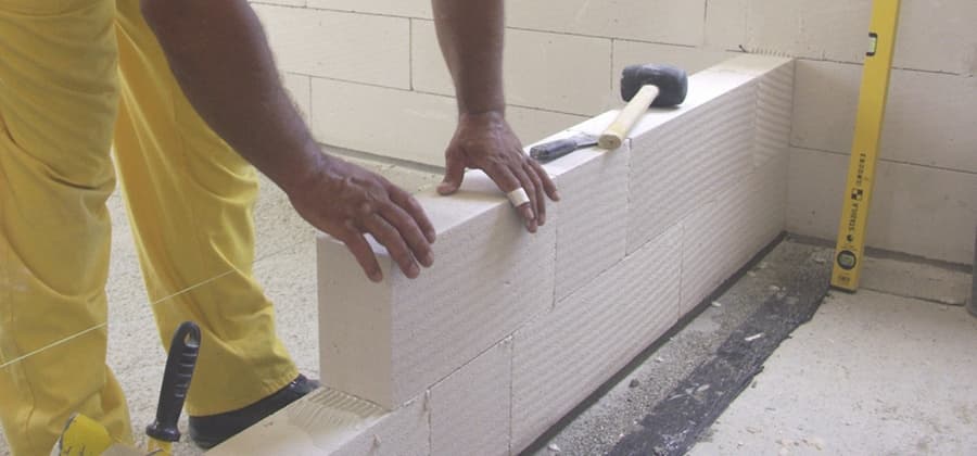 Возведение стен: правильная кладка кирпича | Статьи строительной компании «Новый Дом»